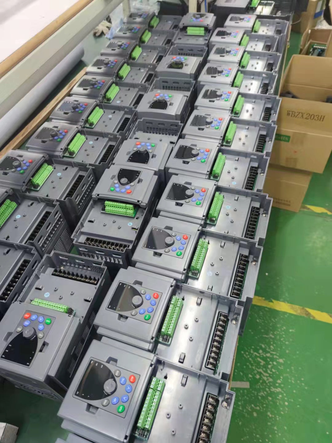 A400T 1.5kW 1P220V to 380V 3P VFD 2HP Variable Frequency Drive 50 To 60Hz 3 Phase Factory Price