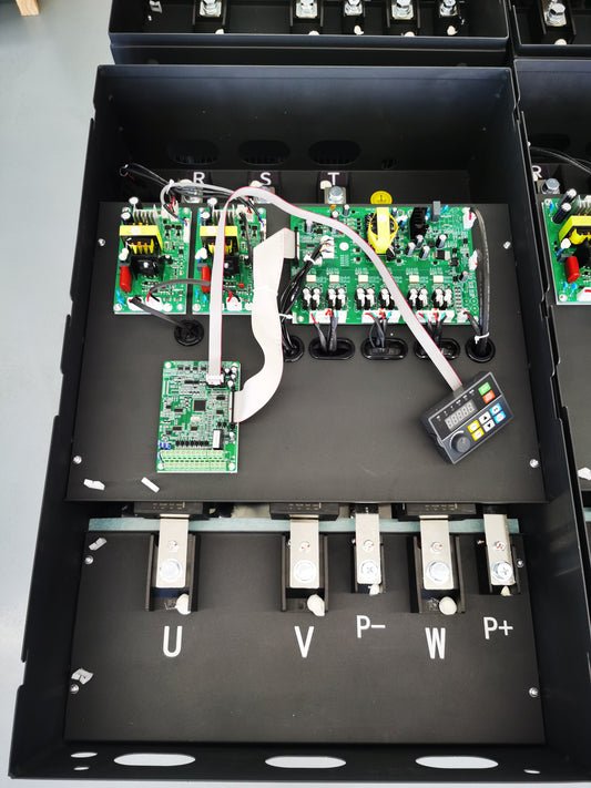 177HP VSD Three Phase 380V Optimized Motor Operation and Control 132kW